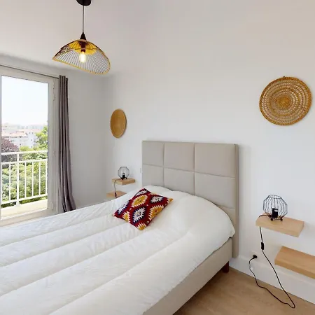 Appartement Biarritz, 4 Pieces, 6 Personnes - Fr-1-621-17 Apartment *
